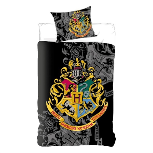 Harry Potter sengetøy - 140x200 cm - Gullfarget Hogwarts våpenskjold - 2 i 1 design - 100% Bomull sengesett