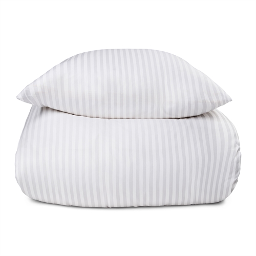 sengetøy i 100% bomullssateng - 140x220 cm - hvitt ensfarget sengesett - Borg Living sengetøy