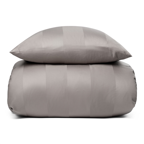 Sengetøy 140x200 cm - 100% bomullssatin - Karen sand - Stripet, jacquardvevet sengetøy - Ekstra mykt sengetøysett fra By Borg