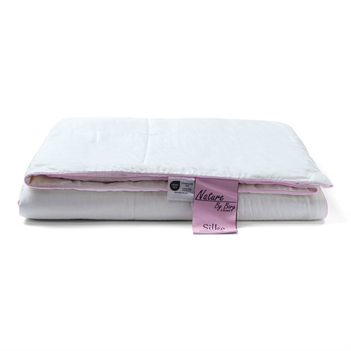 Silkedyne med 100 % Mulberry silkefyll - 140x200 cm - Sommerdyne med mykt bambusbolster - Nature by Borg dyne