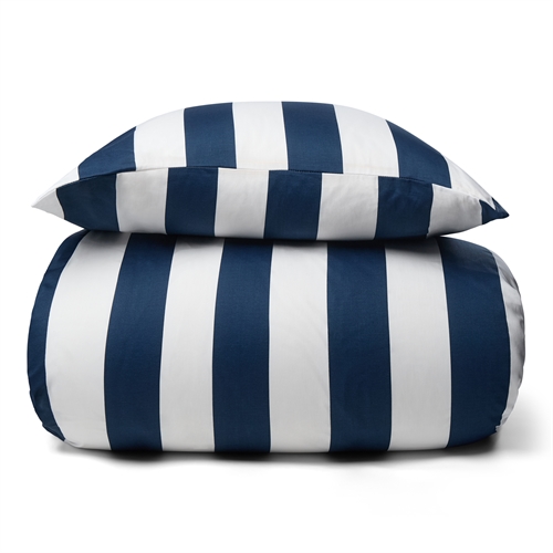 Sengetøy i 100% myk og luksuriøs bomullssateng - 240x220 cm - Vakre blå striper - Nordic Stripe sengesett fra By Night