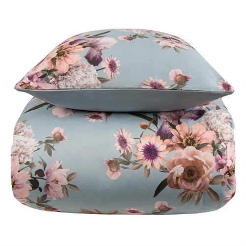 Blomstrete sengetøy - 140x200 cm - Blue flower - 2 i 1 design - Sengesett i 100% bomullssateng - Excellent by Borg