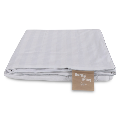 Sommer silke dyne - 100% Mulberry silkefyll - 150x210 cm - Temperaturregulerende sommerdyne fra Borg Living